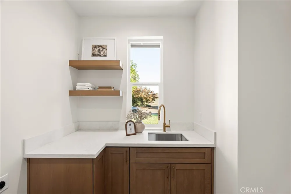 281 Rose Paradise, CA 95969