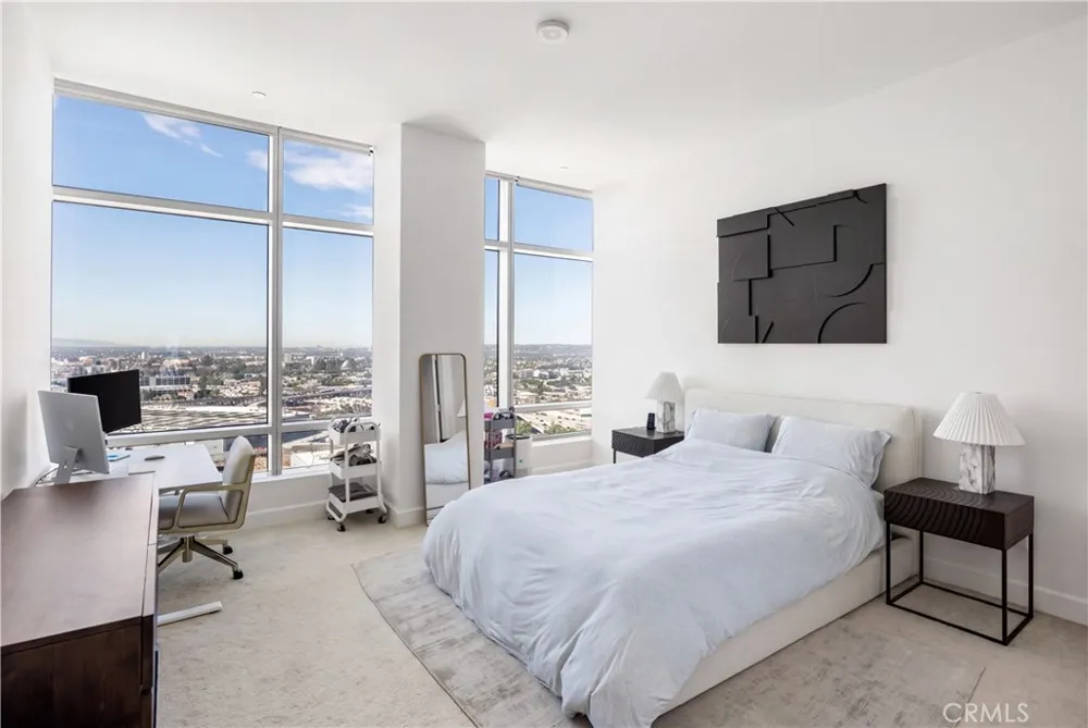 900 W Olympic #28A Los Angeles, CA 90015