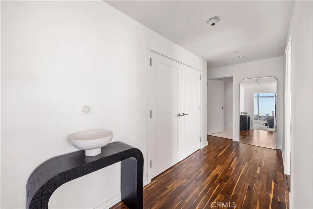 900 W Olympic #28A Los Angeles, CA 90015