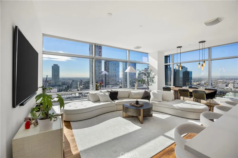900 W Olympic #28A Los Angeles, CA 90015