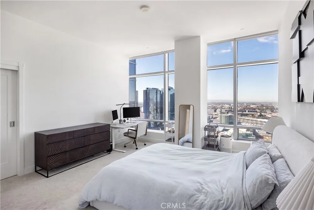 900 W Olympic #28A Los Angeles, CA 90015