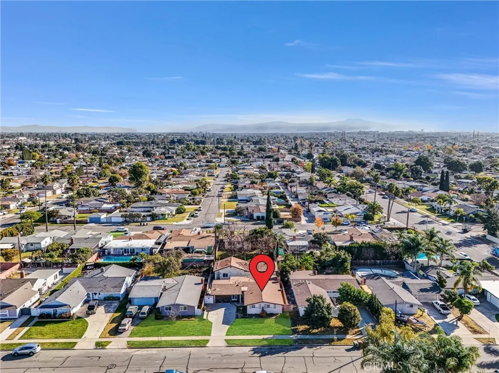 502 S Broder Anaheim, CA 92804