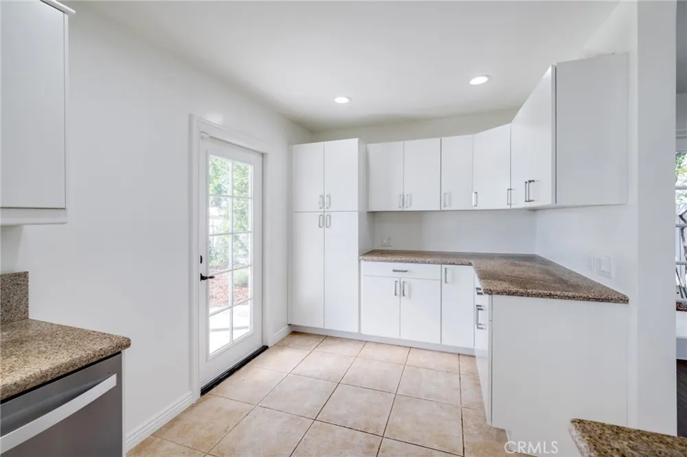 7126 Atheling Way West Hills, CA 91307