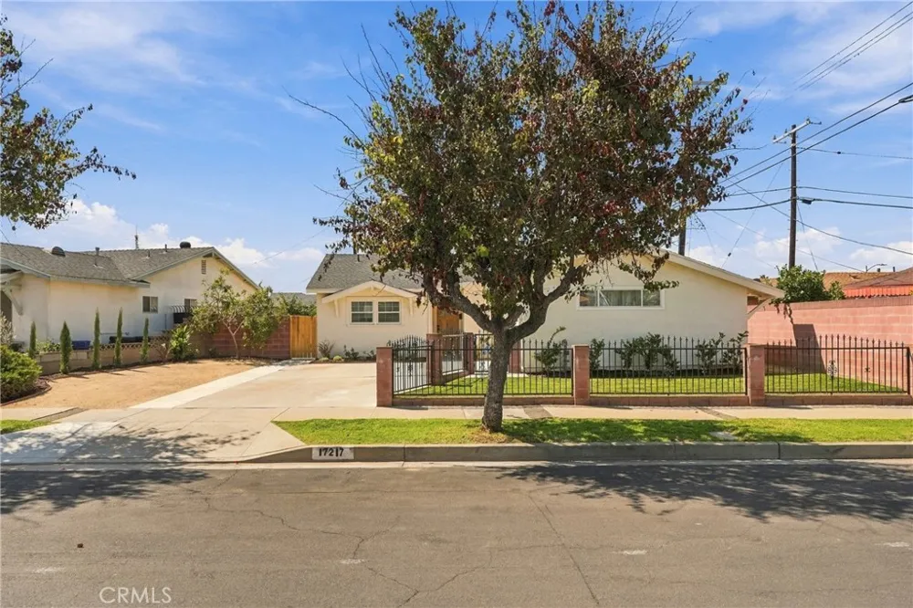 17217 S Hoover Gardena, CA 90247