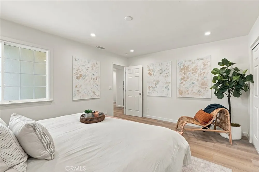 17217 S Hoover Gardena, CA 90247