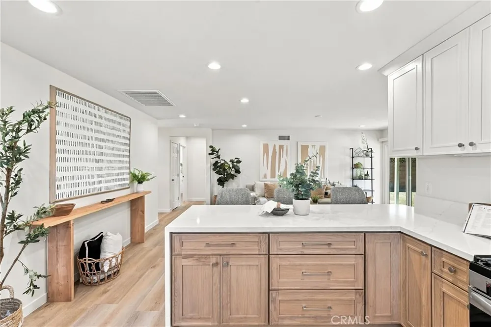 17217 S Hoover Gardena, CA 90247