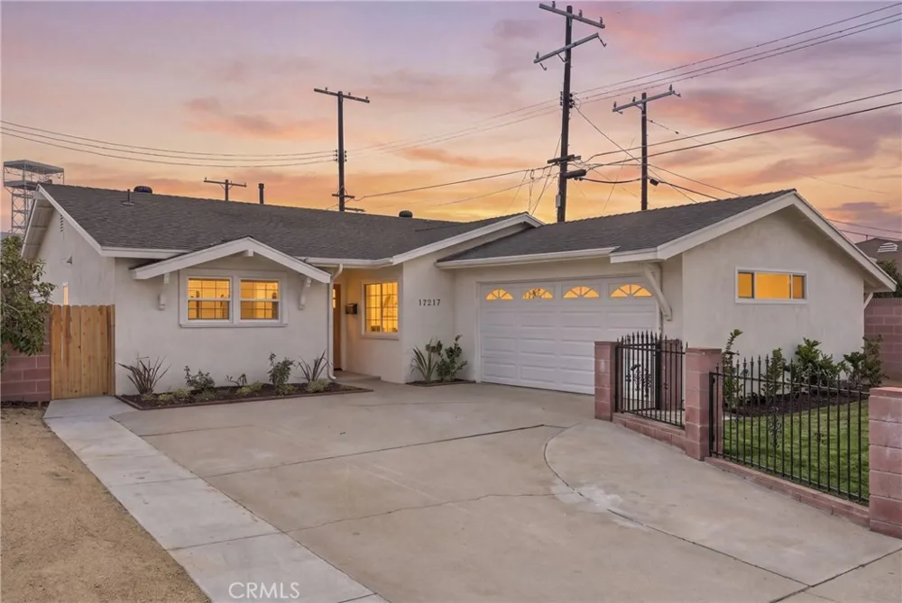 17217 S Hoover Gardena, CA 90247