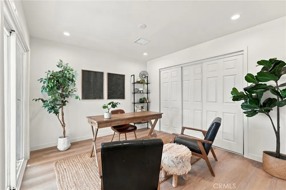 17217 S Hoover Gardena, CA 90247
