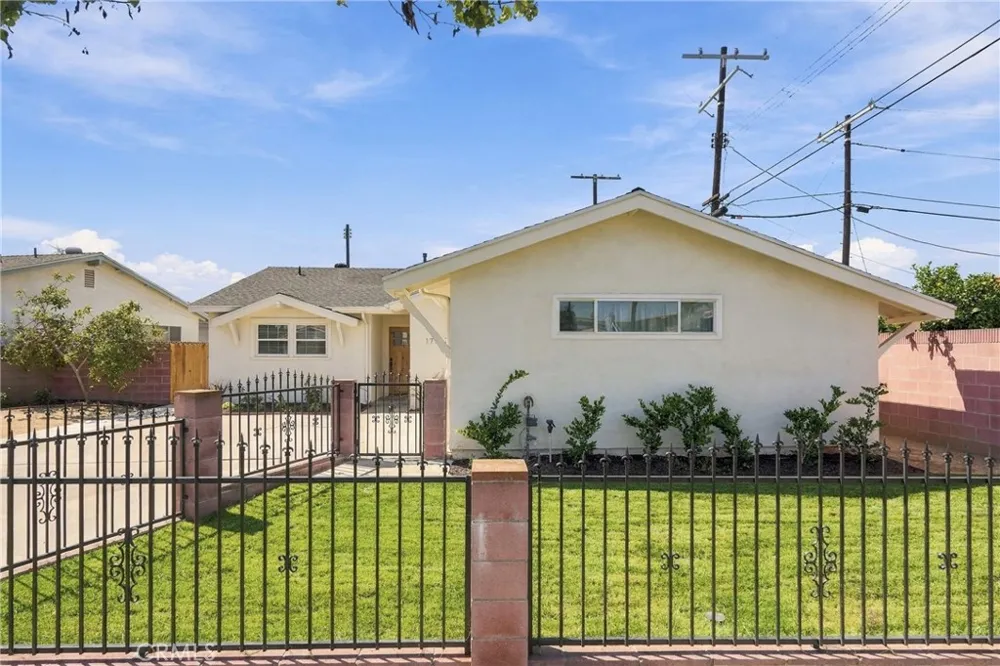 17217 S Hoover Gardena, CA 90247
