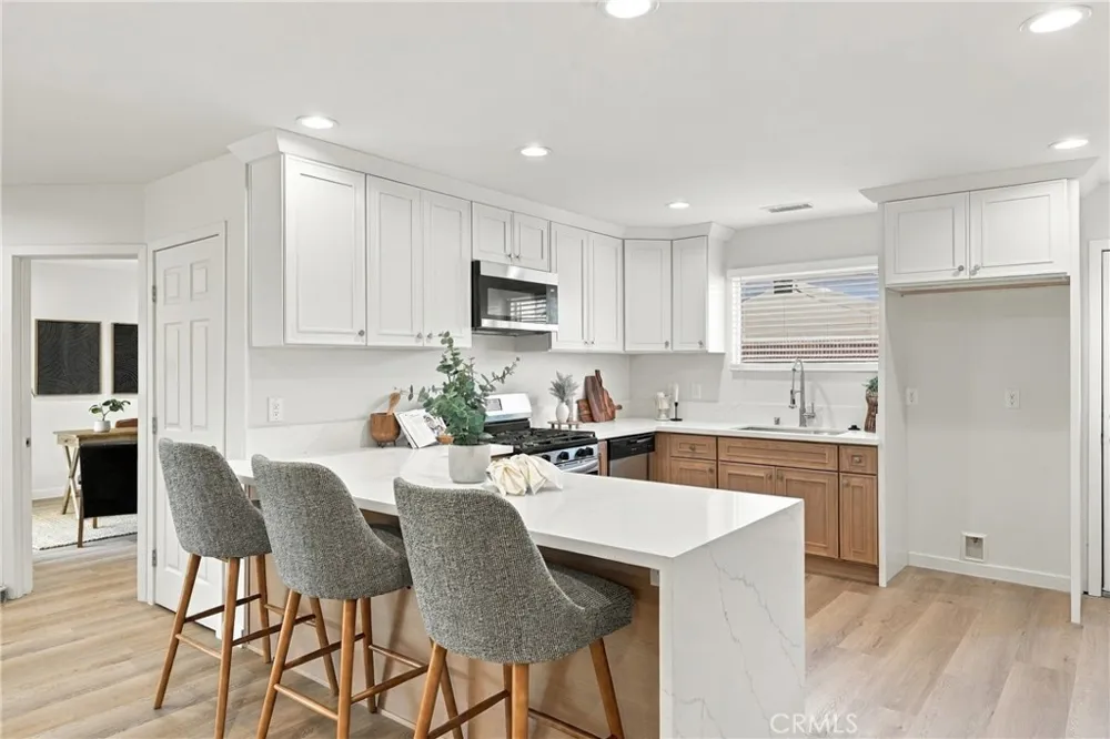 17217 S Hoover Gardena, CA 90247