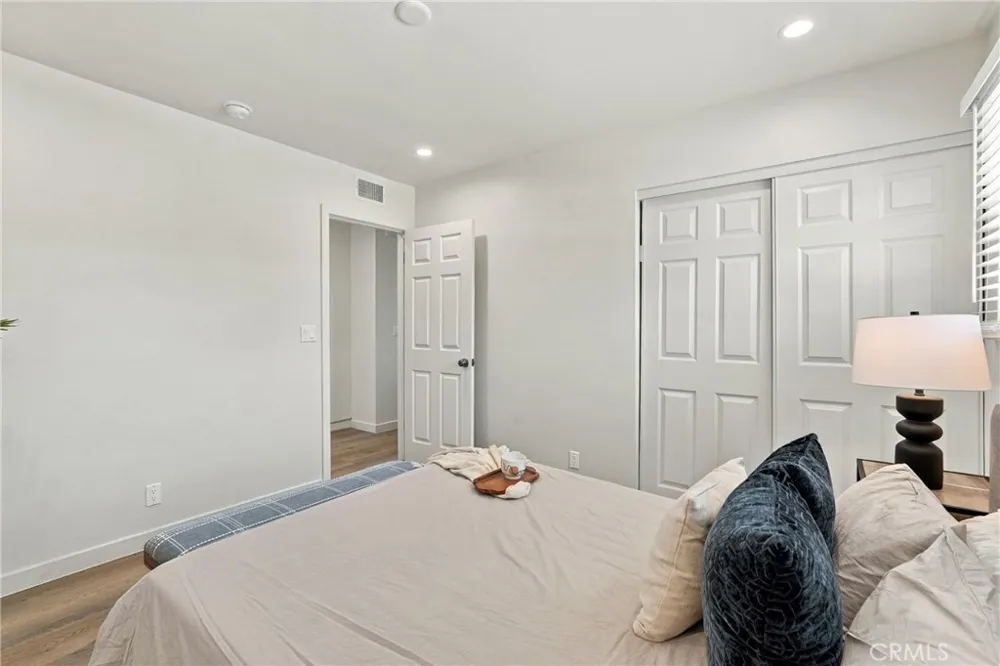 17217 S Hoover Gardena, CA 90247