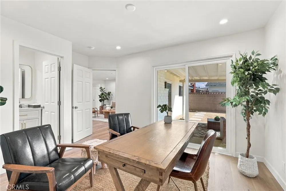 17217 S Hoover Gardena, CA 90247