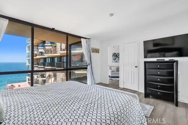 531 Esplanade #302 Redondo Beach, CA 90277
