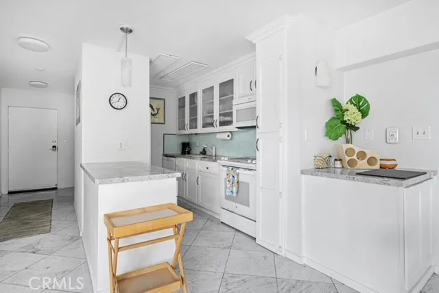 531 Esplanade #302 Redondo Beach, CA 90277