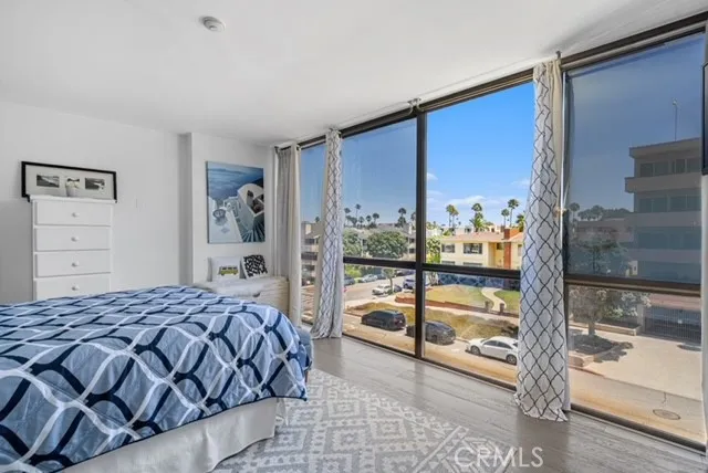 531 Esplanade #302 Redondo Beach, CA 90277