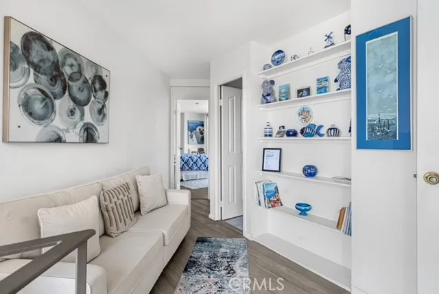 531 Esplanade #302 Redondo Beach, CA 90277