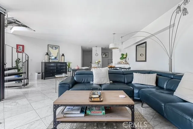 531 Esplanade #302 Redondo Beach, CA 90277
