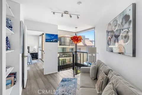 531 Esplanade #302