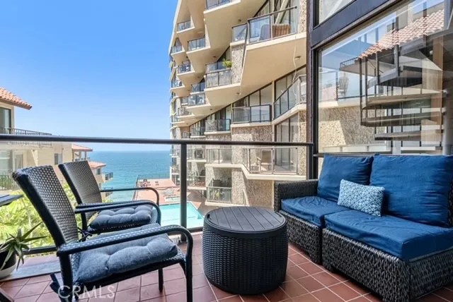 531 Esplanade #302 Redondo Beach, CA 90277