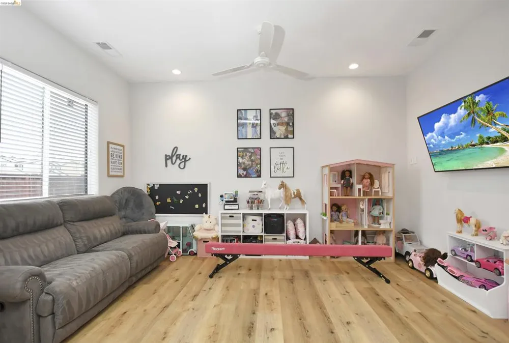Address Not Shown Oakley, CA 94561