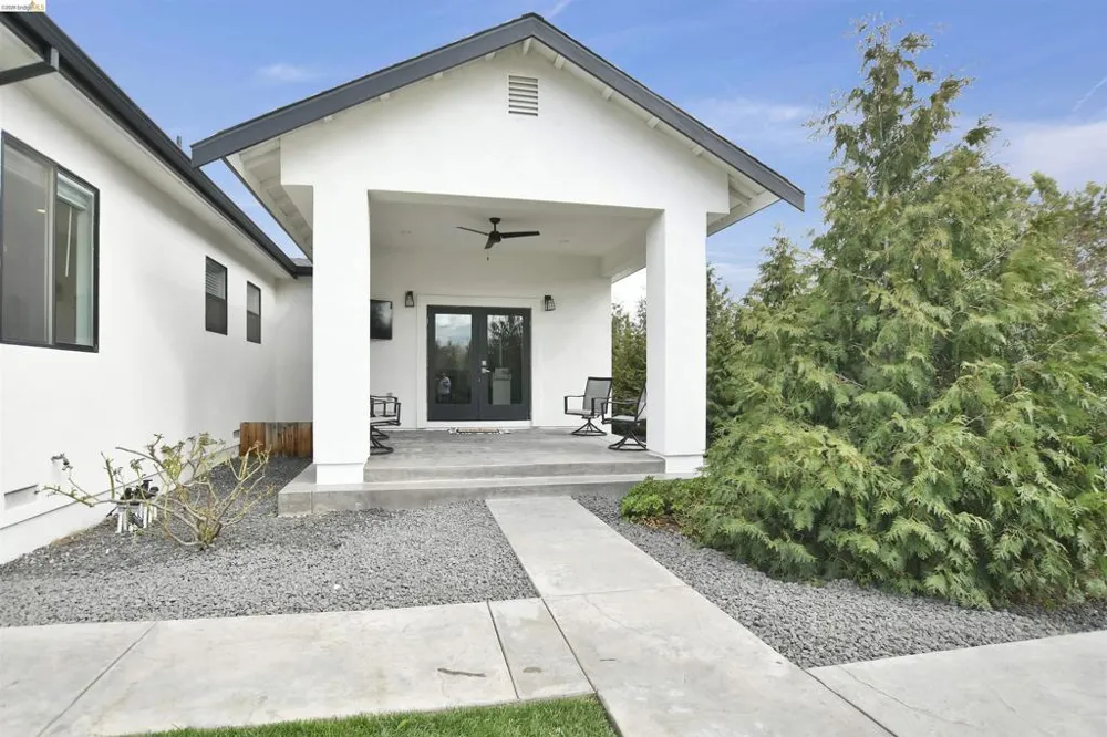 Address Not Shown Oakley, CA 94561