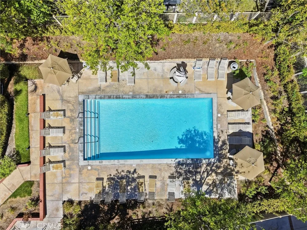27123 Saddlepeak Trail Valencia, CA 91354