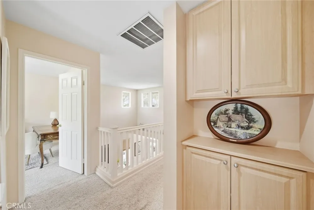 27123 Saddlepeak Trail Valencia, CA 91354