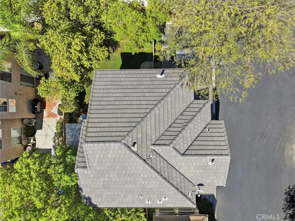 27123 Saddlepeak Trail Valencia, CA 91354