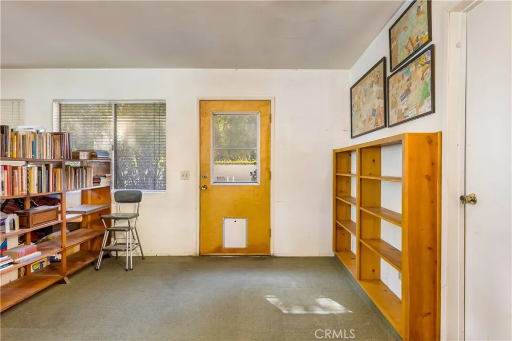 1143 Oxford Avenue Claremont, CA 91711