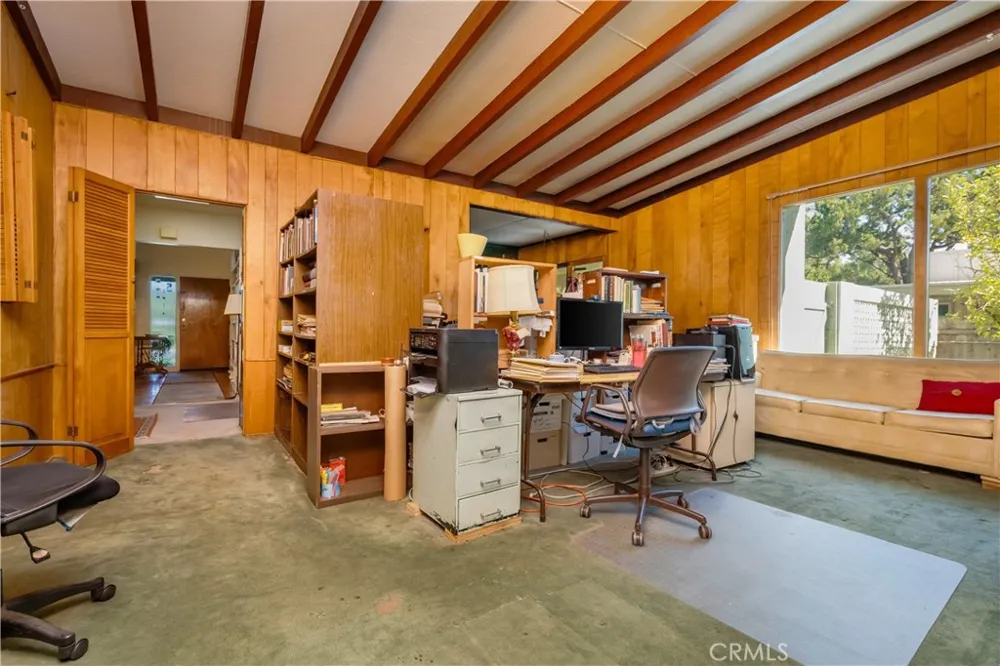 1143 Oxford Avenue Claremont, CA 91711