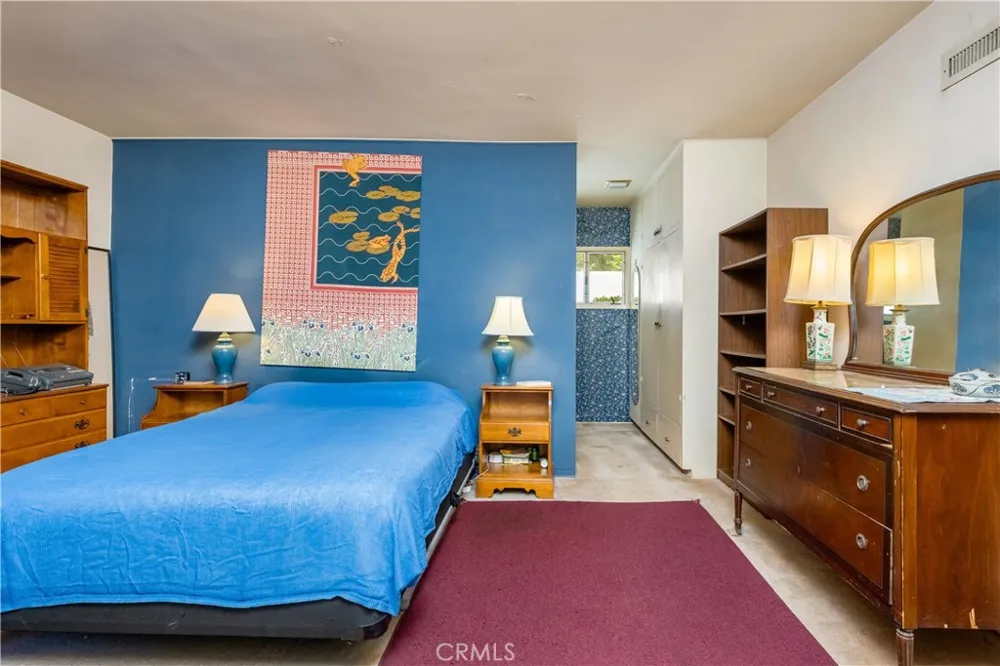 1143 Oxford Avenue Claremont, CA 91711