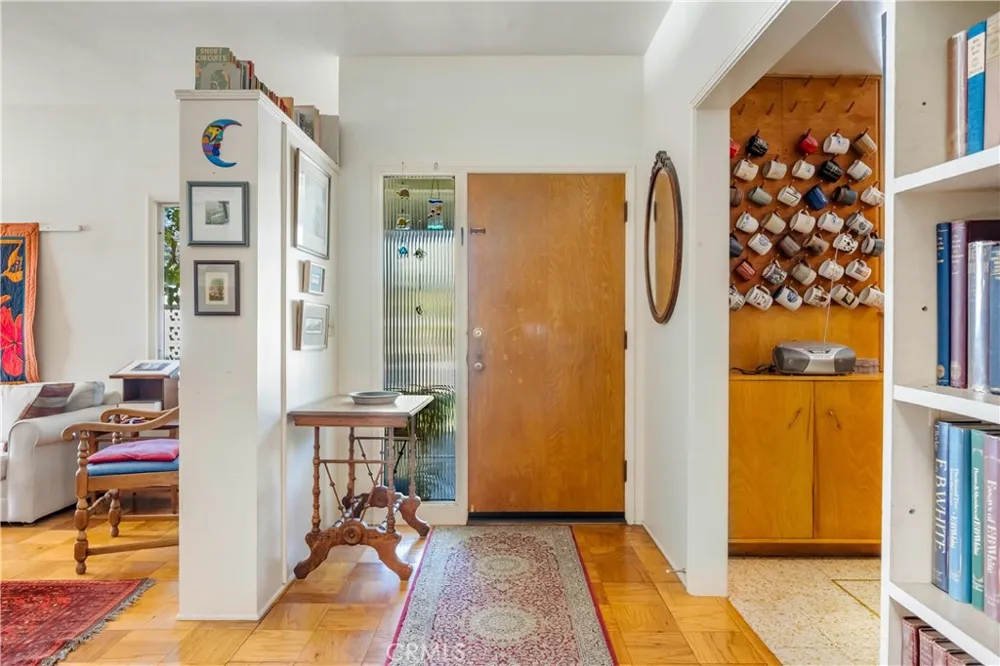 1143 Oxford Avenue Claremont, CA 91711