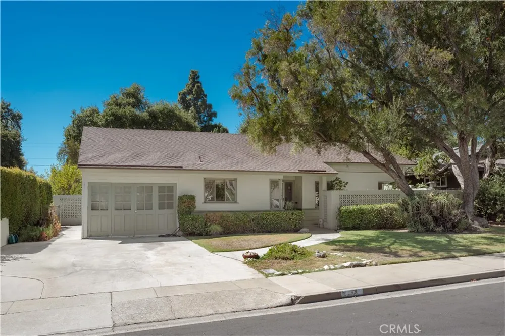 1143 Oxford Avenue Claremont, CA 91711