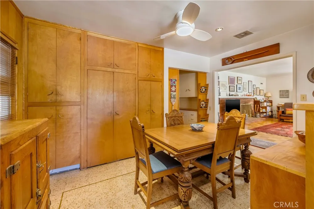 1143 Oxford Avenue Claremont, CA 91711