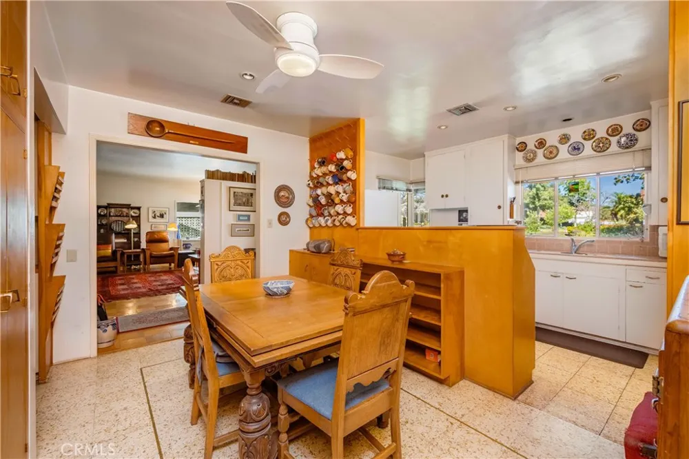 1143 Oxford Avenue Claremont, CA 91711