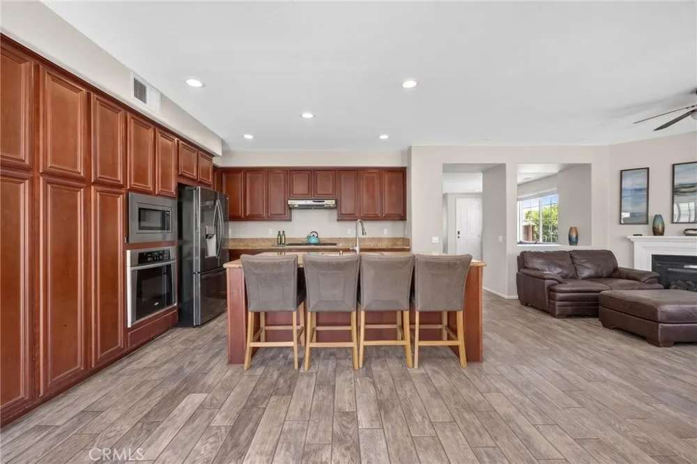 28506 Oakhurst Way Temecula, CA 92591