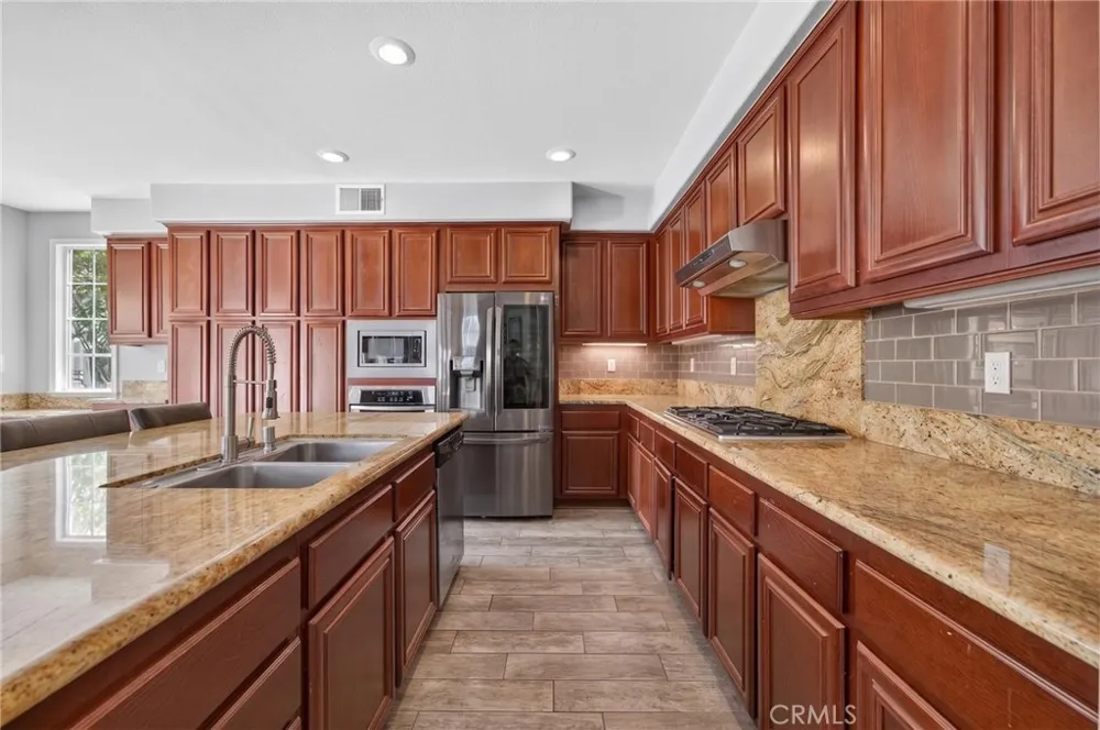 28506 Oakhurst Way Temecula, CA 92591