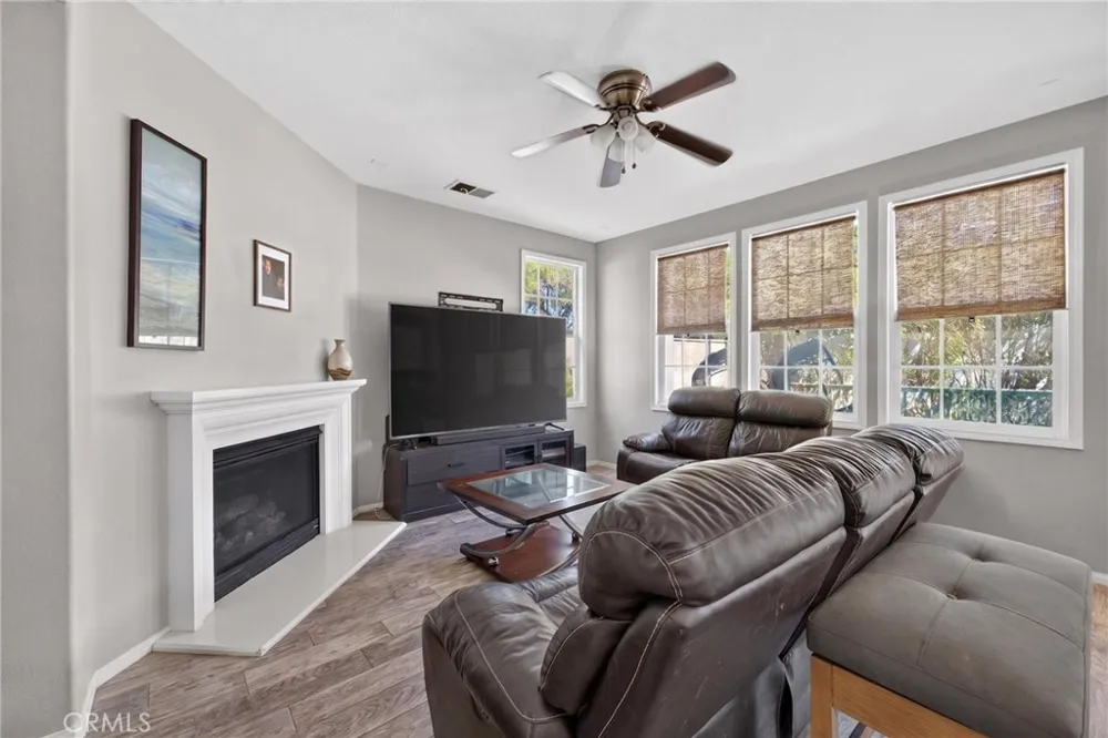 28506 Oakhurst Way Temecula, CA 92591