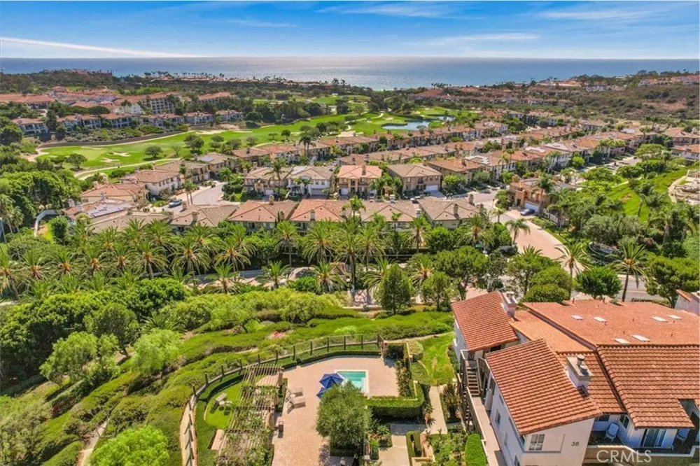 34 Corniche #D Dana Point, CA 92629