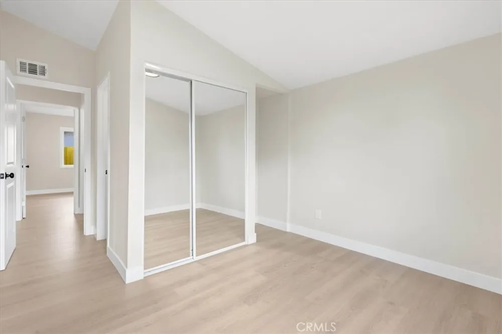 7614 Tamarind Fontana, CA 92336