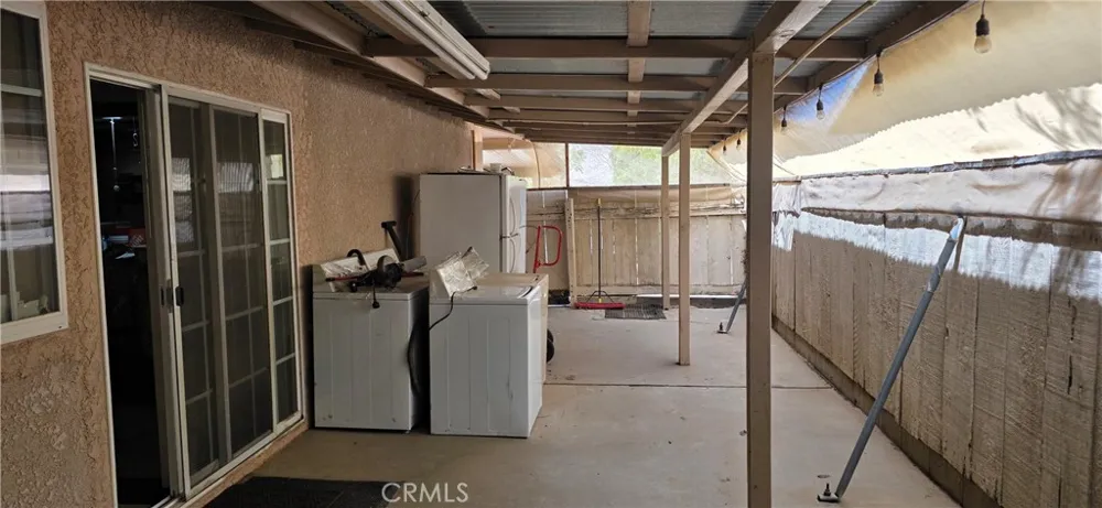 7715 Hopi Yucca Valley, CA 92284