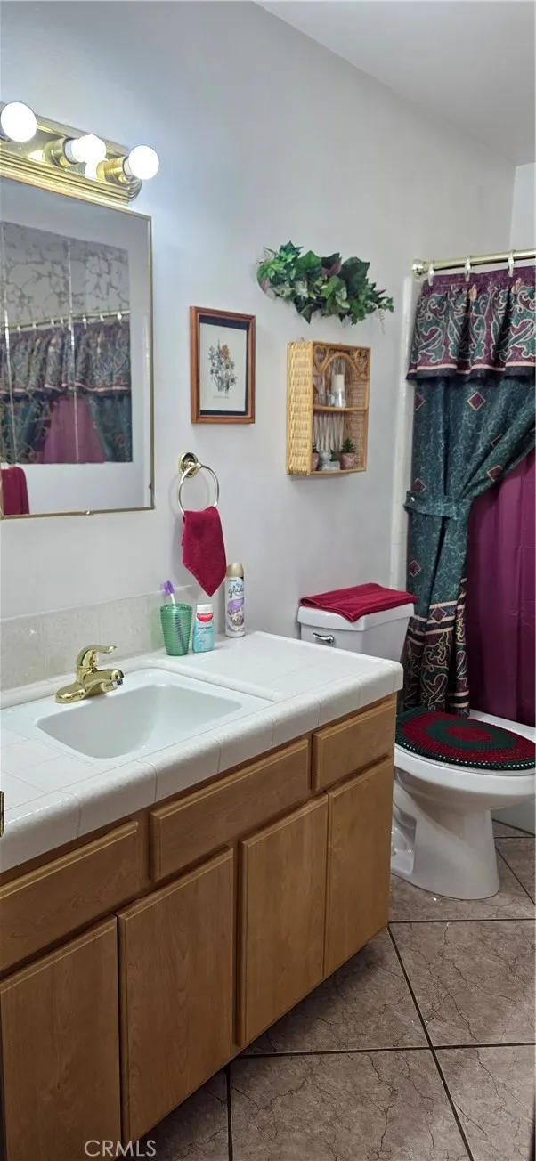 7715 Hopi Yucca Valley, CA 92284