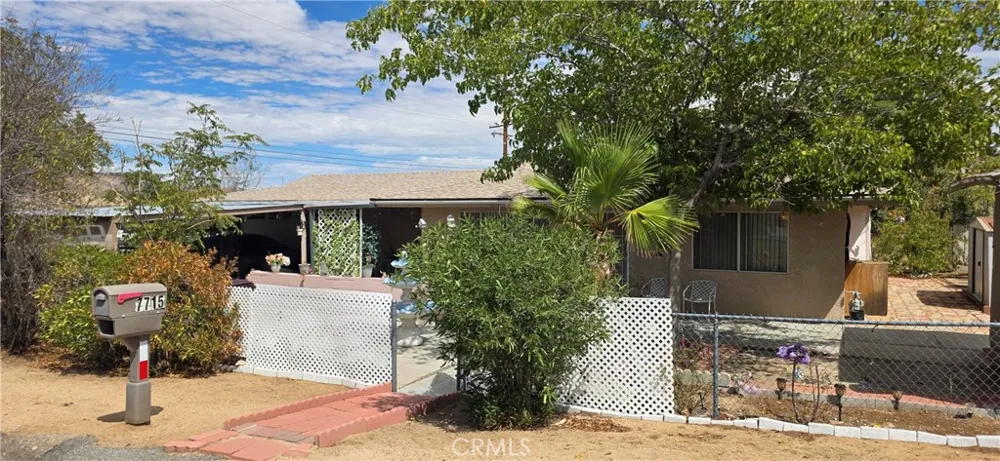 7715 Hopi Yucca Valley, CA 92284