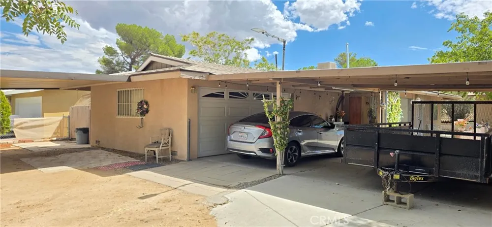 7715 Hopi Yucca Valley, CA 92284
