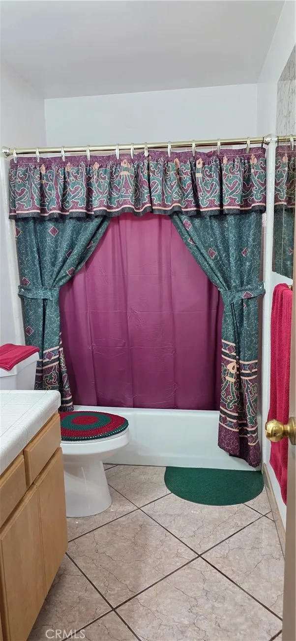 7715 Hopi Yucca Valley, CA 92284