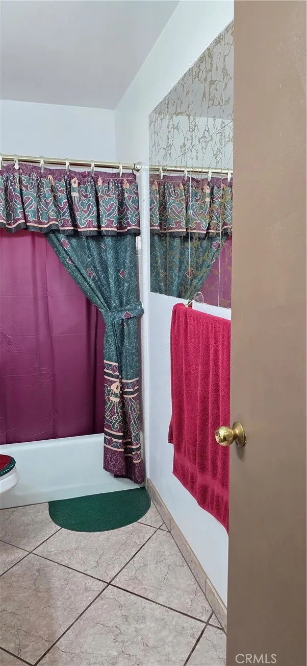 7715 Hopi Yucca Valley, CA 92284