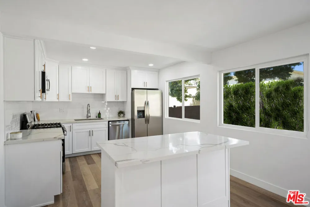 733 Hayworth Avenue #2 Los Angeles, CA 90046