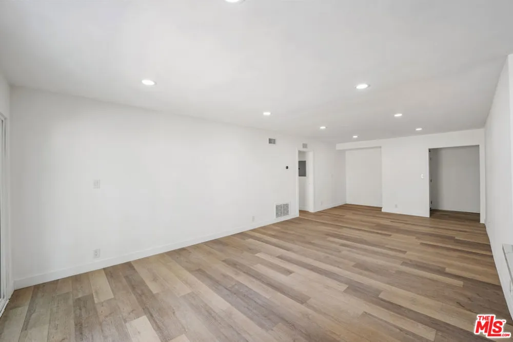 733 Hayworth Avenue #2 Los Angeles, CA 90046