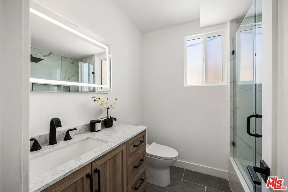 733 Hayworth Avenue #2 Los Angeles, CA 90046