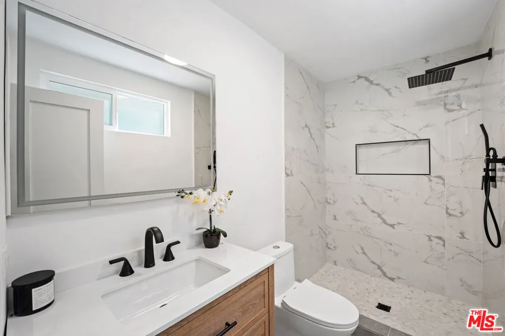733 Hayworth Avenue #2 Los Angeles, CA 90046